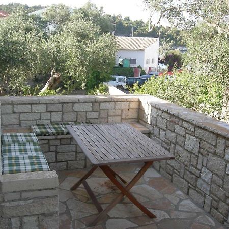 Baronessa'S Apartments Gaios Exterior photo